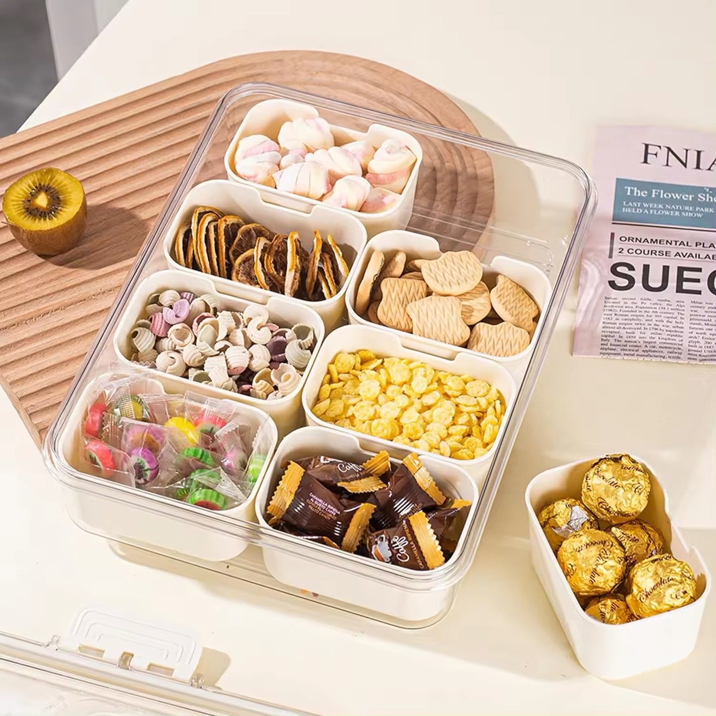 Snack Box w/divider & Lid